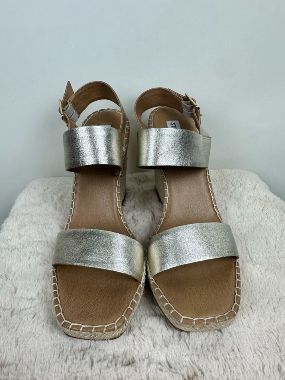 Steve Madden Gold Espadrille Wedge Sandals Leather Platform Ankle Strap Size 10 - Picture 13 of 13